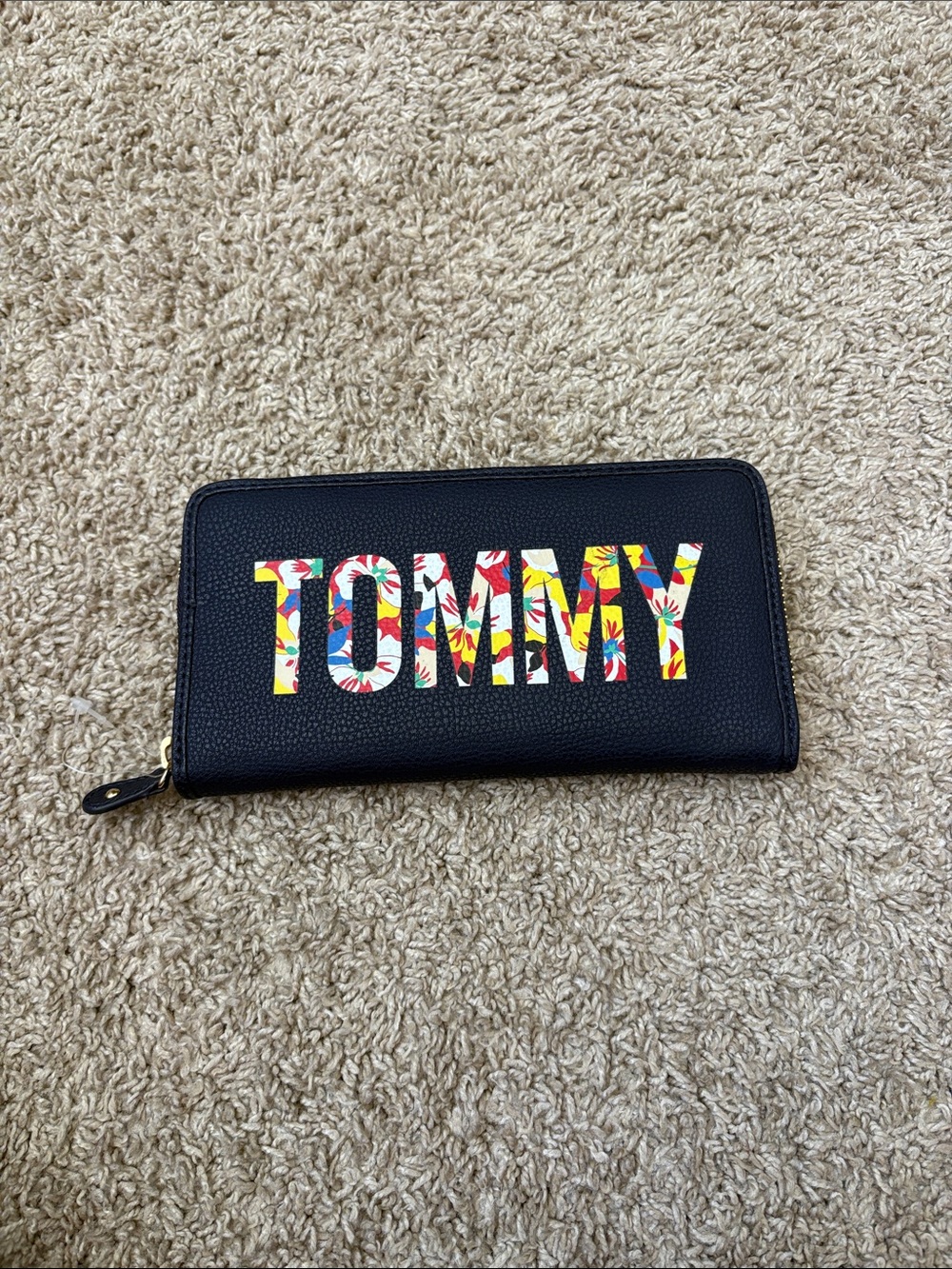 Tommy Floral Logo Zip Wallet - Black